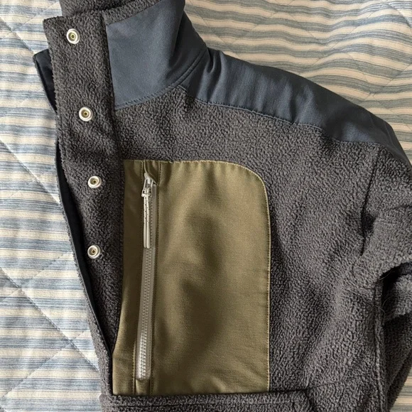 Prana women’s fleece pullover - Picture 5 of 5